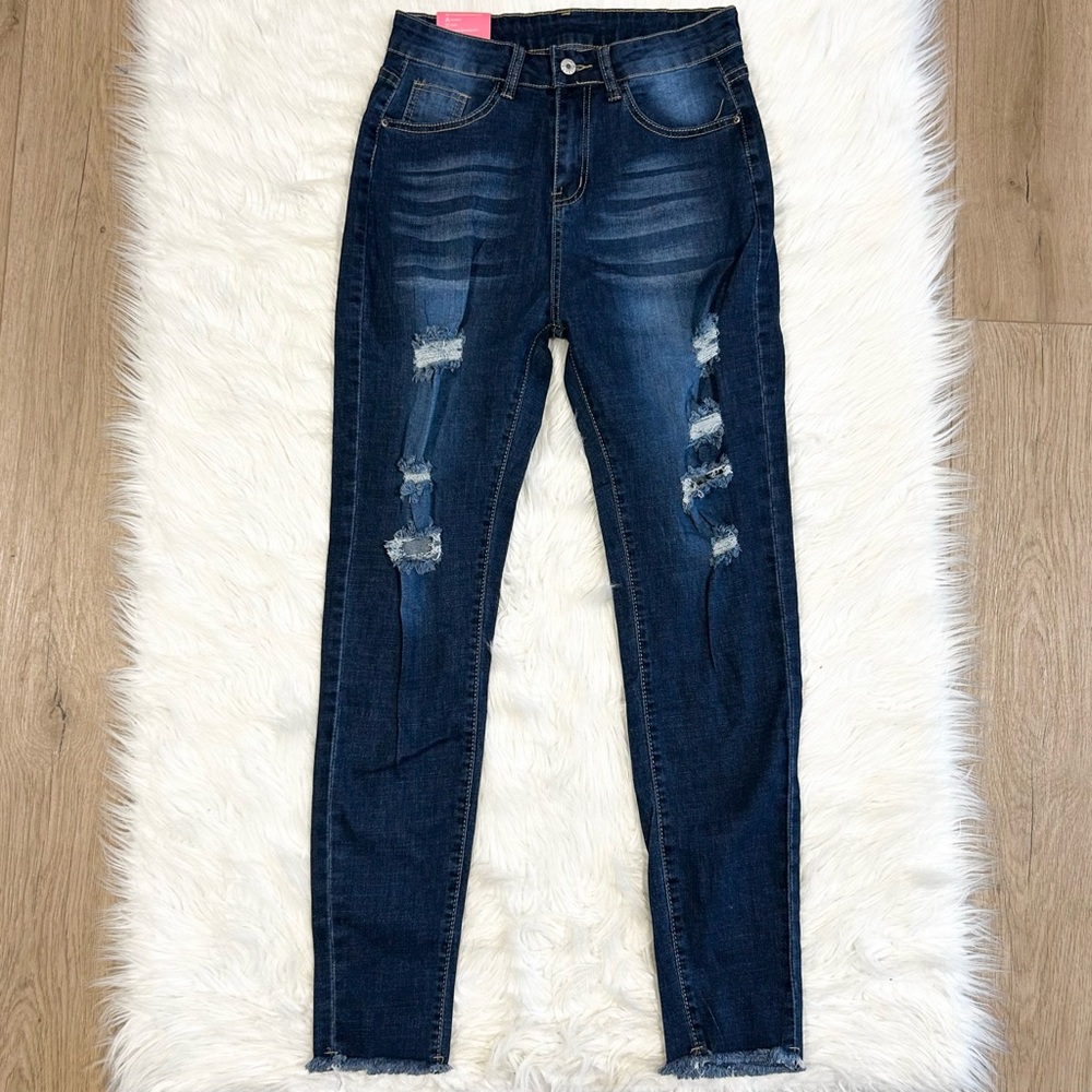 Distressed Blue Women's‎ Jeans Size 28